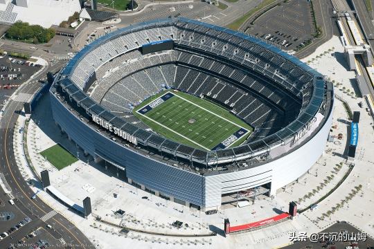 学校膜结构停车棚的建设与规划-3