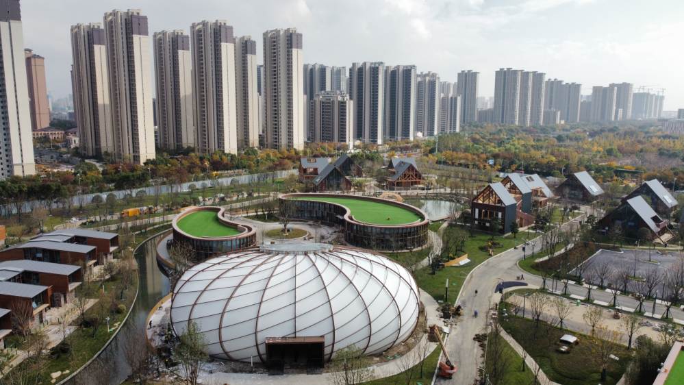 定制膜结构车棚与雨棚：创新设计与实用性-1