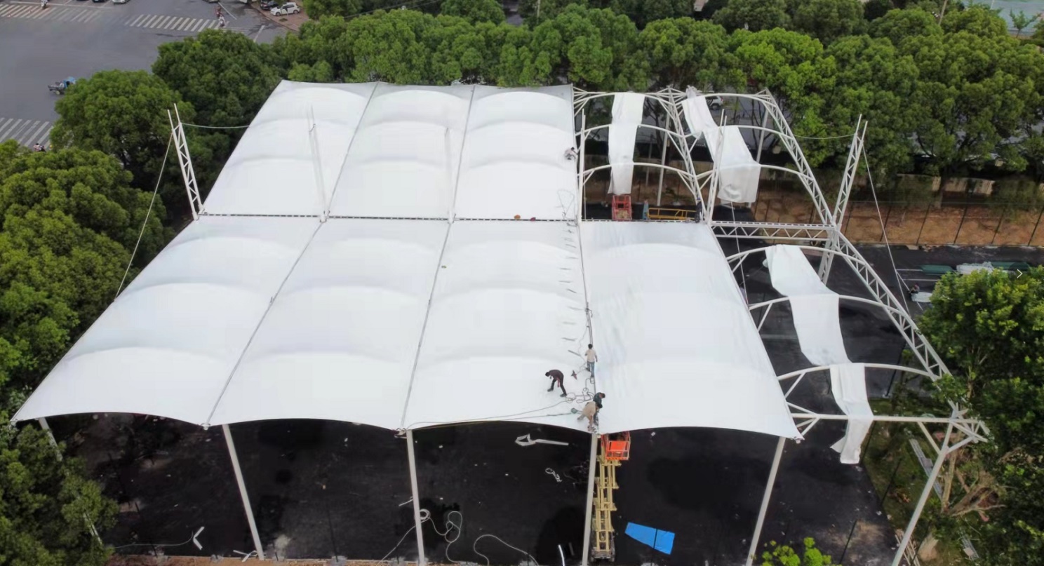 建造一个成功的户外网球场-2