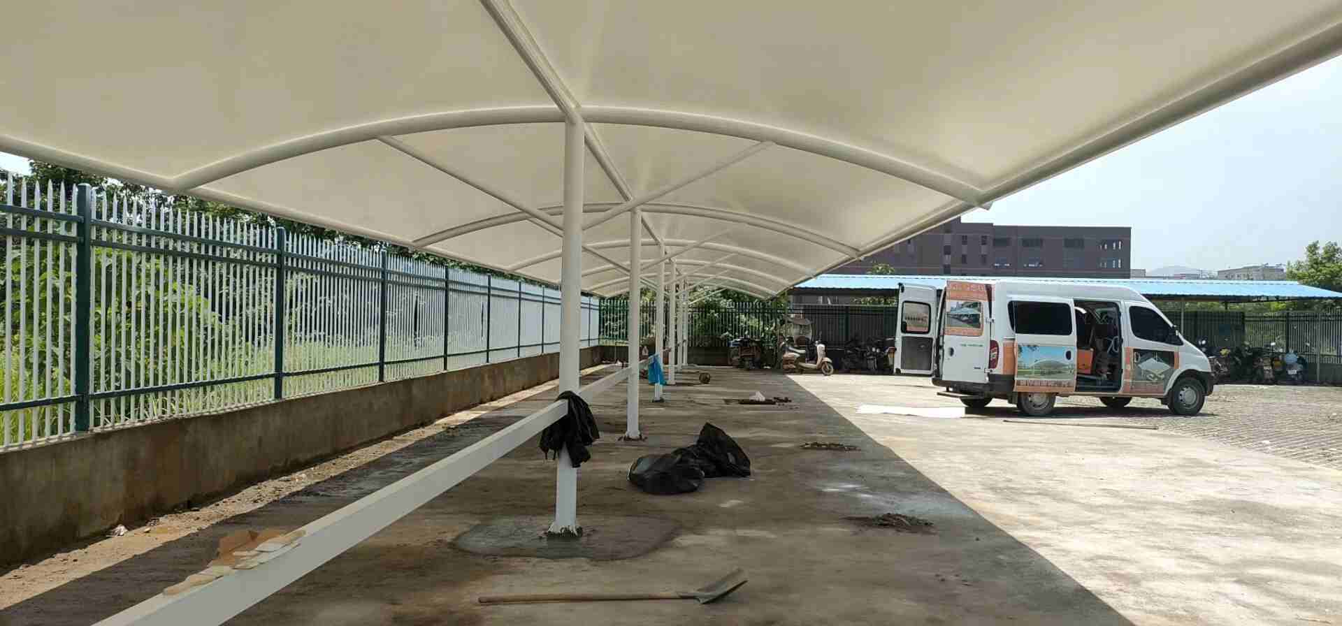 膜结构汽车车棚的价格揭秘-2