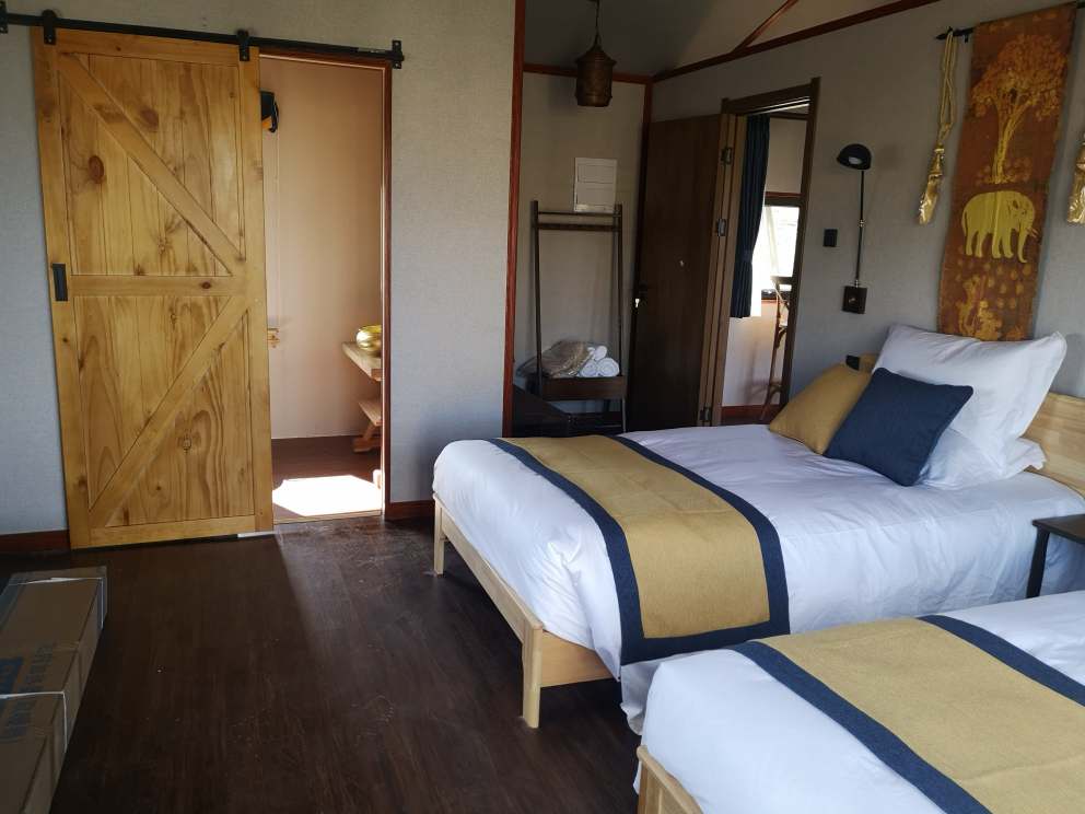 《探索户外旅行新风尚:揭秘帐篷酒店造价-1