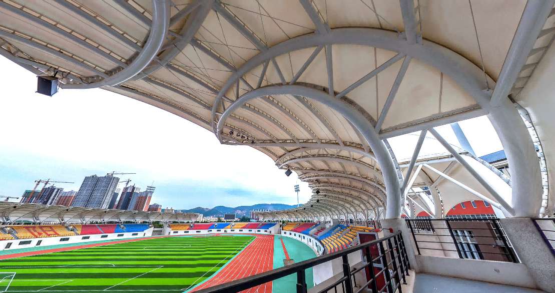 伸缩户外遮阳雨棚:保护您的家和家人-1